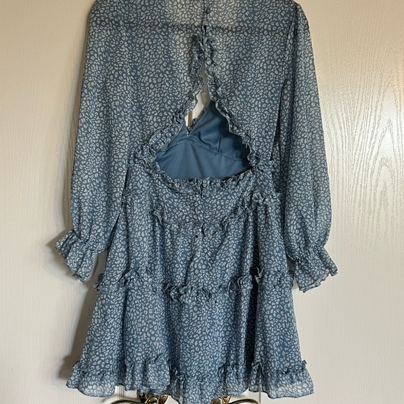 TikTok famous Ruffled layer long sleeve open back swing‎ mini dress Small - Picture 12 of 15